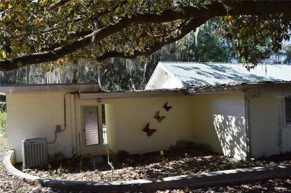 121 AWEEMA WAY, Melrose, FL 32666