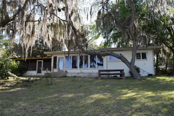 121 AWEEMA WAY, Melrose, FL 32666