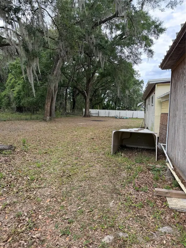 11259 NE 10TH TER, Oxford, FL 34484