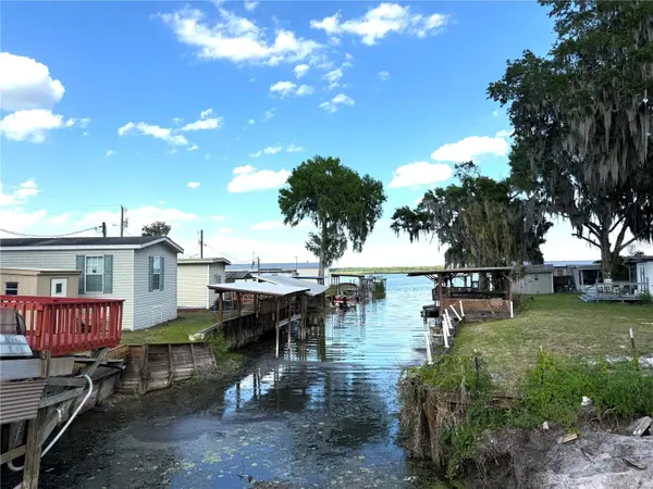 748 CR 477A, Lake Panasoffkee, FL 33538
