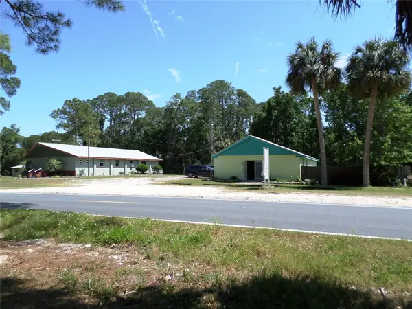 6005 HIGHWAY 40 W, Yankeetown, FL 34498
