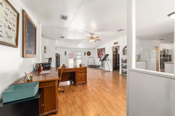 19551 SE 42ND PL, Morriston, FL 32668