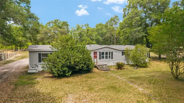 19551 SE 42ND PL, Morriston, FL 32668