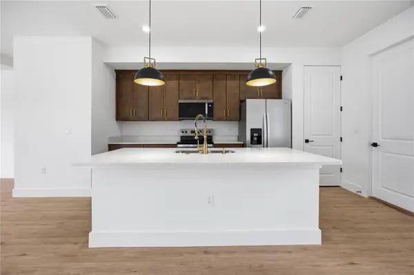 1 OAK TRL, Ocala, FL 34472