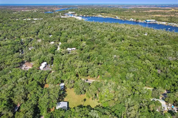 10465 W YULEE DR,  Homosassa,  FL 34448