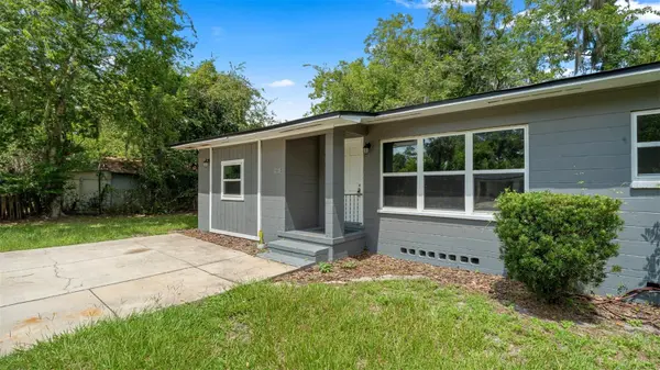 1015 SE 10TH TER, Gainesville, FL 32601