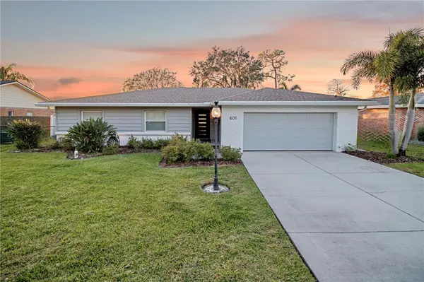 601 LAKE PANSY DR NW, Winter Haven, FL 33881
