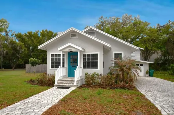 1245 N ALEXANDER ST, Mount Dora, FL 32757