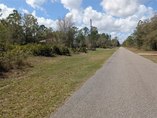 817 POINCIANA DR, Indian Lake Estates, FL 33855