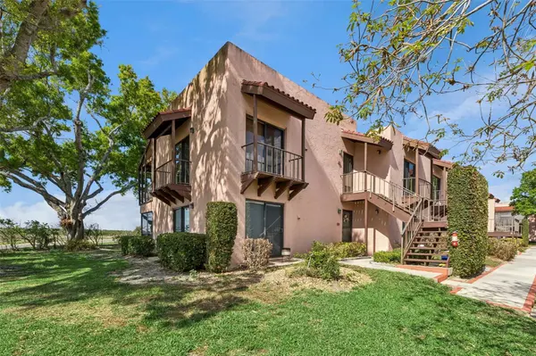 210 LA CASA #210, Lake Wales, FL 33898
