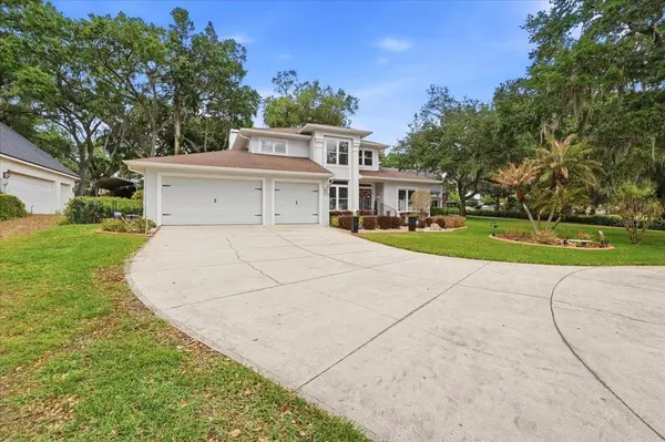 2000 LAKE ARIANA BLVD, Auburndale, FL 33823