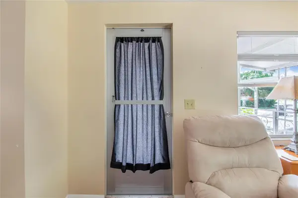31 WOODLAND CIR, Haines City, FL 33844
