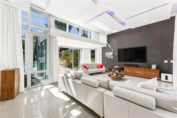 B32 EASTSIDE COURT, Guaynabo, PR 00969