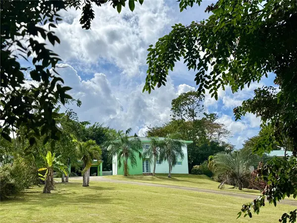 5 BATEY OESTE #14, Luquillo, PR 00773