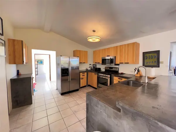 327 BRAVOS, Vieques, PR 00765
