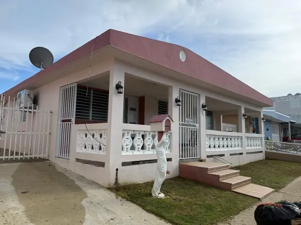 CALLE 8 BRISAS DE CEIBA #86, Ceiba, PR 00735