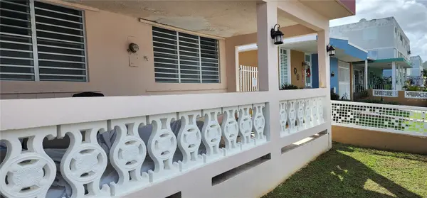 CALLE 8 BRISAS DE CEIBA #86, Ceiba, PR 00735
