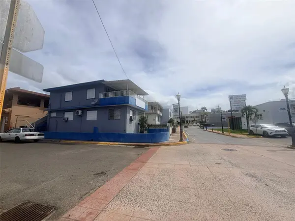 Ave. Muñoz Marín AVE. MUÑOZ MARÍN, ESQ. GENERAL DUVERGÉ, Hormigueros, PR 00660