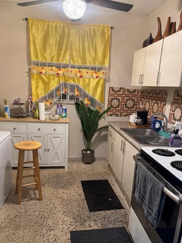 49 VICENTE PALES, Guayama, PR 00784