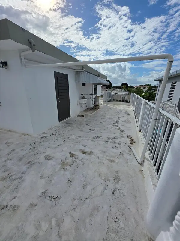 509 Blq 211 URB. VILLA CAROLINA #13, Carolina, PR 00984
