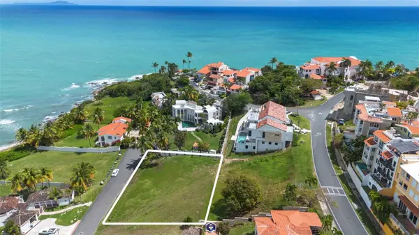 * SURFSIDE #39, Humacao, PR 00791