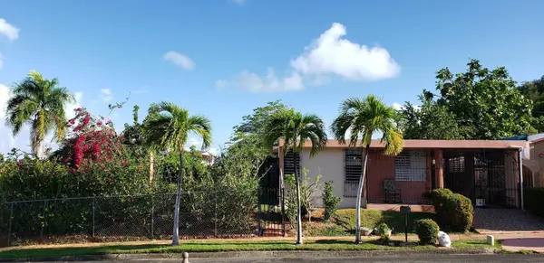 4-14 bloque 4k-10 ALTURAS DE MONTE BRISAS, Fajardo, PR 00738