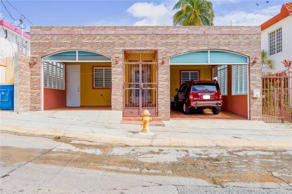 7 CALLE OPALO, Aguadilla, PR 00603