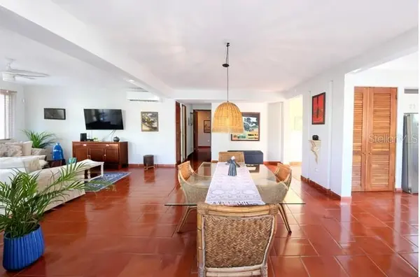 Principal E1 LAKESIDE VILLAS, Vega Alta, PR 00692