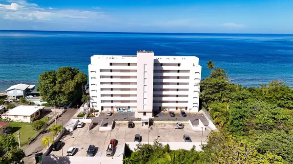 429 C. PORTO VECCHIO #401, Rincon, PR 00677