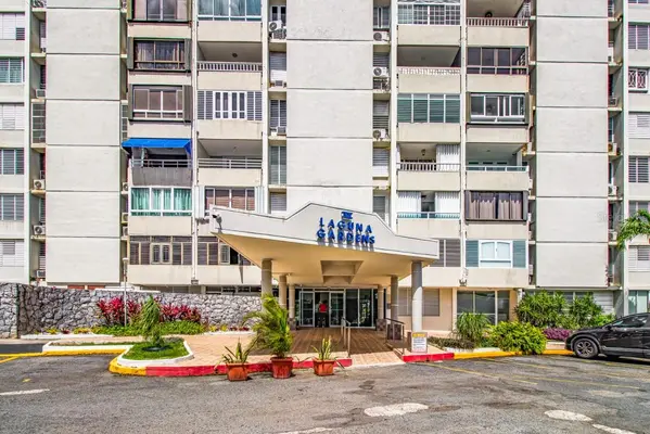 2 COND LAGUNA GARDENS II #9A, Carolina, PR 00979