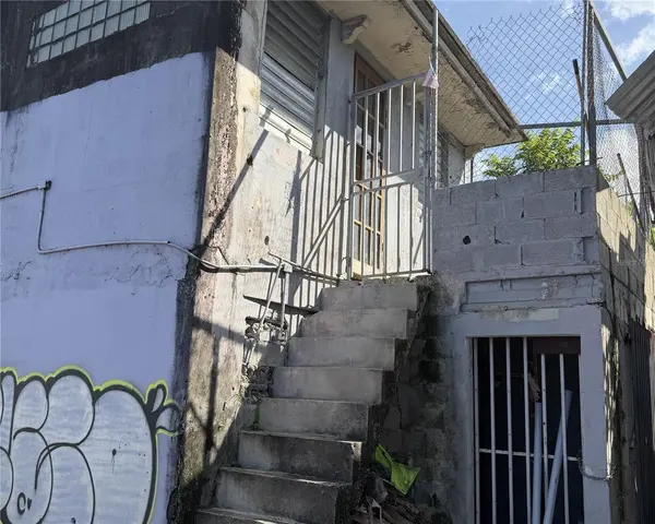 839 C. HIRAM GONZÁLEZ, Bayamon, PR 00959