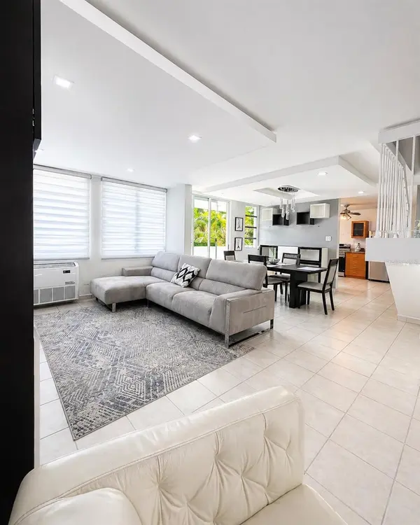 Ave. San Ignacio PRADOS DEL MONTE, Guaynabo, PR 00969