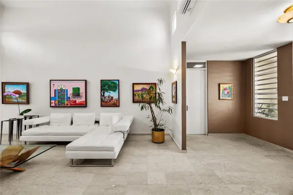 PASEO SAN JUAN C-8 CALLE ROGATIVA, San Juan, PR 00926