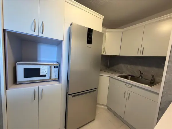 190 MARGINAL LOS ANGELES #8, Carolina, PR 00979
