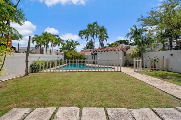 2 CALLE 2 #C5, San Juan, PR 00927
