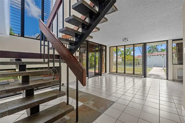 2 CALLE 2 #C5, San Juan, PR 00927