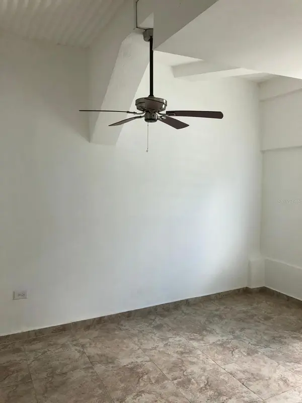215 COLTON, San Juan, PR 00915