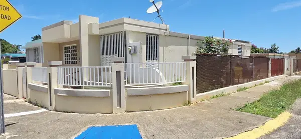 11 CALLE 11 0-142, URB, VILLA EVANGELINA, Manati, PR 00674
