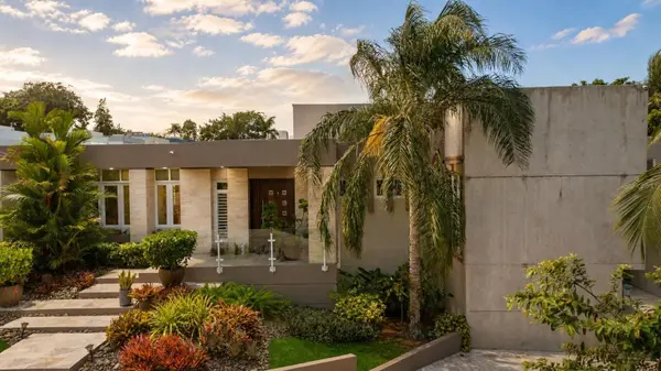 A31 COLINAS DE PARKVILLE ST, Guaynabo, PR 00969