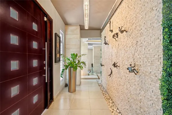 A31 COLINAS DE PARKVILLE ST, Guaynabo, PR 00969