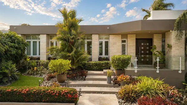 A31 COLINAS DE PARKVILLE ST, Guaynabo, PR 00969