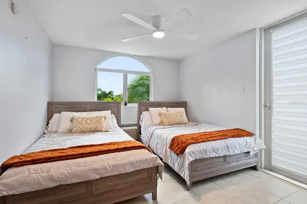 90 CANDELERO DR #84, Humacao, PR 00791