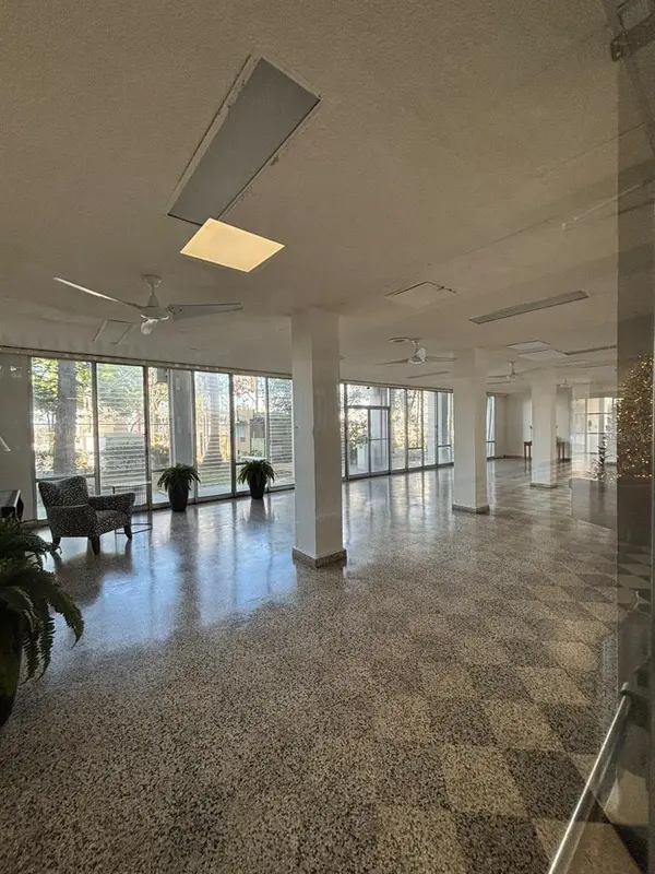 721 CALLE HERNANDEZ APT MIRAMAR TOWERS #8-I, San Juan, PR 00907