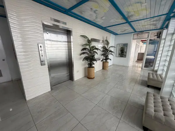 37 ISLA VERDE AVE #4C, Carolina, PR 00979
