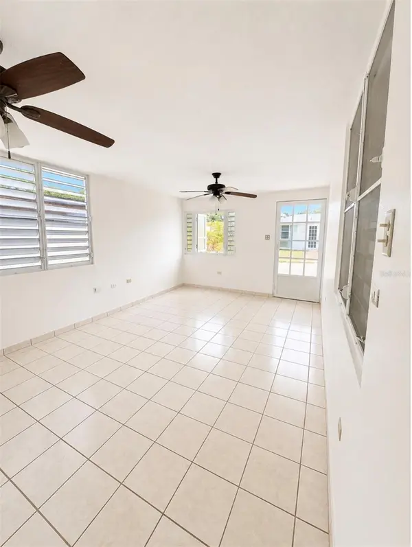 Calle I-13 S URB. PALMAS DEL SOL #I-13, Lares, PR 00669