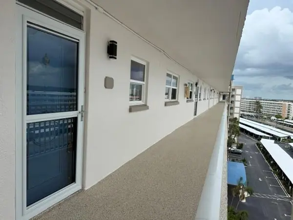 5980 SHORE BLVD S #901, Gulfport, FL 33707