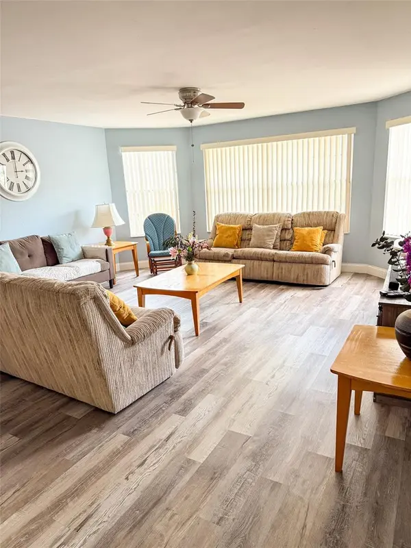 2731 N POINCIANA BLVD #105, Kissimmee, FL 34746
