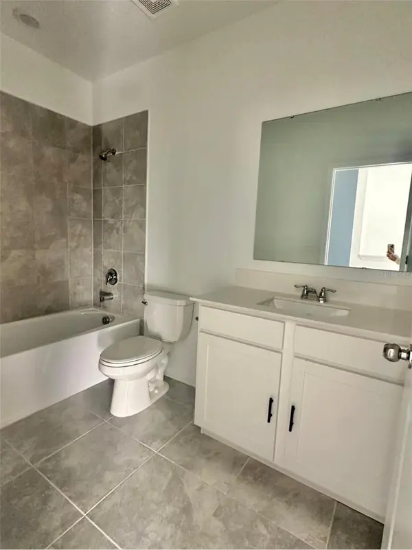 390 BOGEY DR, Davenport, FL 33896