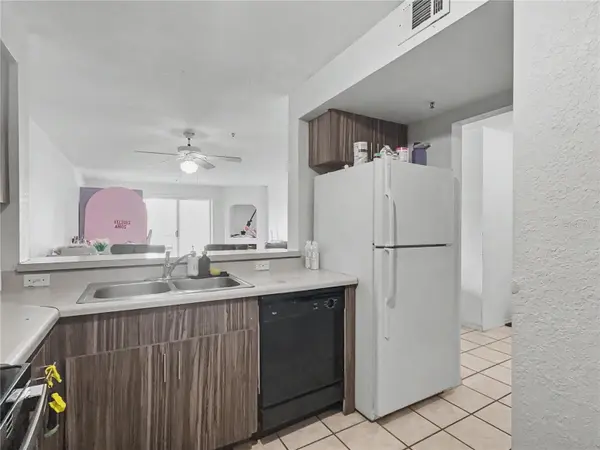 14049 FAIRWAY ISLAND DR #122, Orlando, FL 32837