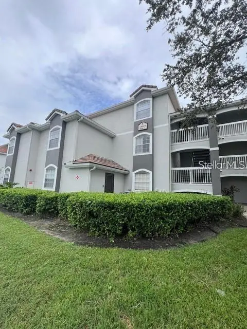 14049 FAIRWAY ISLAND DR #127, Orlando, FL 32837
